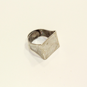 Βάση για Δακτυλίδι Ασημί (2x2.8cm)