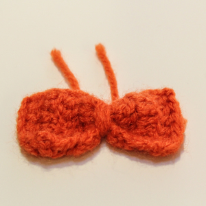 Knitted Bow Orange (3x6cm)