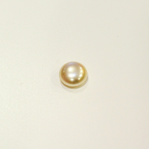 Oval Pearl Ivory (1.2cm)