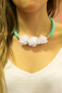 Necklace Knitted Flowers White