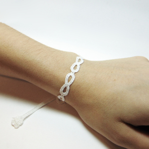 Lace Bracelet "Infinity" White