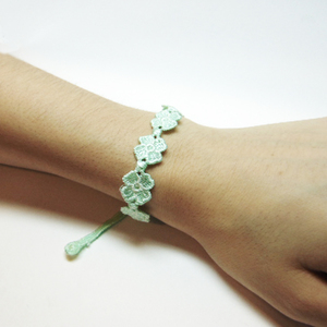 Bracelet "Flower" Lace Bright Green
