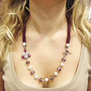 Necklace Burgundy Pearl Crystal