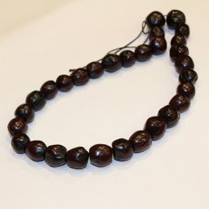 Βurgundy Nutmeg Beads (28pcs)