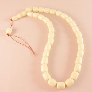 Acrylic Beads White (35pcs)