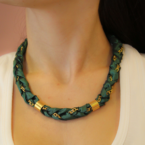 Necklace Taffeta with Green Chain