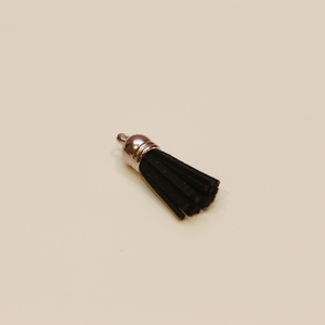 Tassel Black Suede (0.5x4cm)