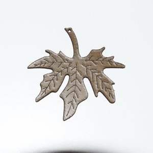 Δερμάτινο Μοτίφ Φύλλο Ασημί (6x6cm)