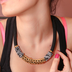 Necklace with Mountaineering Black