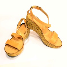 Δερμάτινη Πλατφόρμα Γυναικεία