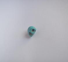 Skull Howlite Turquoise 1.5x1.5cm